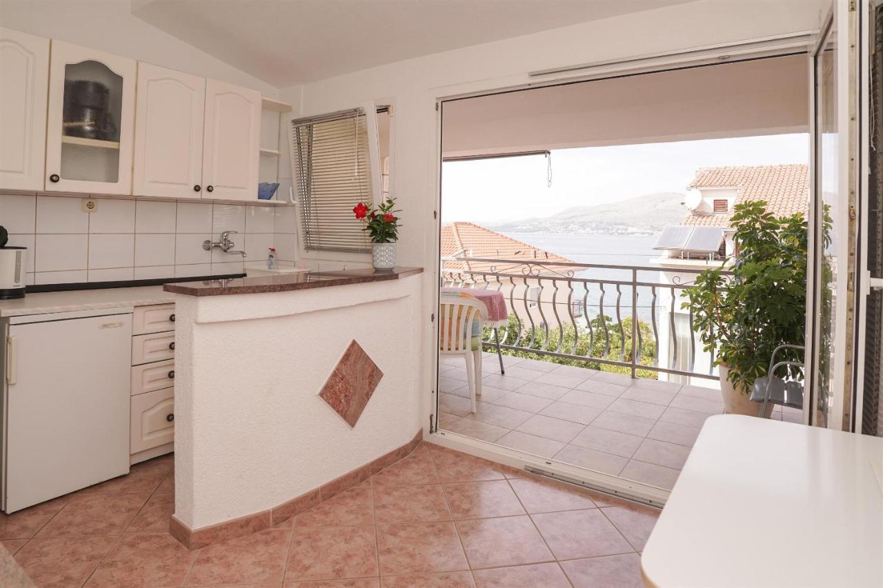 Apartments Mare Trogir Quarto foto